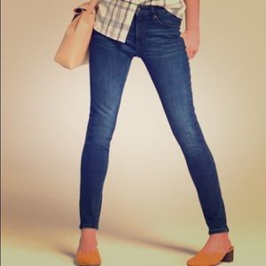 Universal Thread Semi-Skinny Jeans